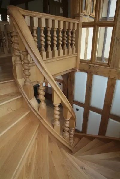 curved staircase uk