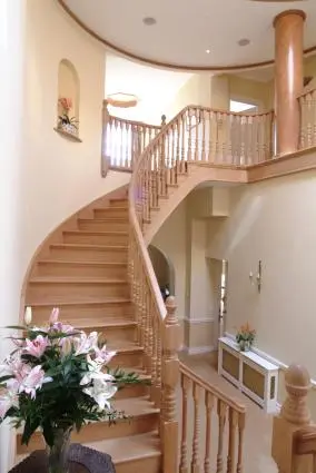 curved staircases uk