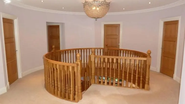 curved staircase
