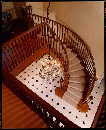 curved staircases uk